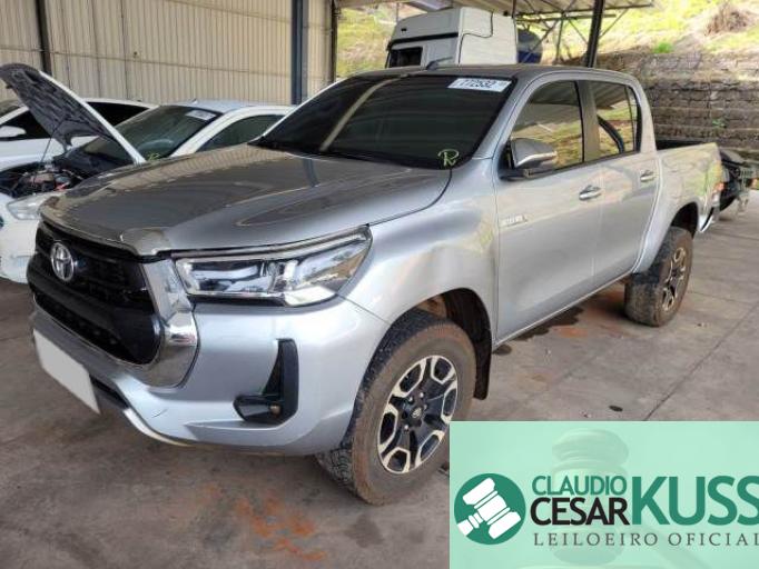 TOYOTA HILUX CD 21/21 TOYOTA HILUX CD 21/21