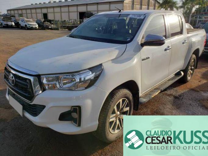 TOYOTA HILUX CD 20/20 TOYOTA HILUX CD 20/20