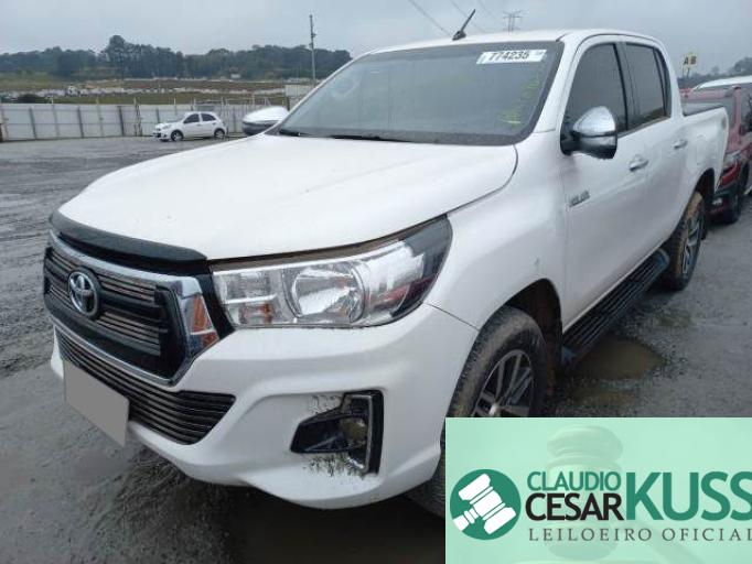 TOYOTA HILUX CD 20/20 TOYOTA HILUX CD 20/20