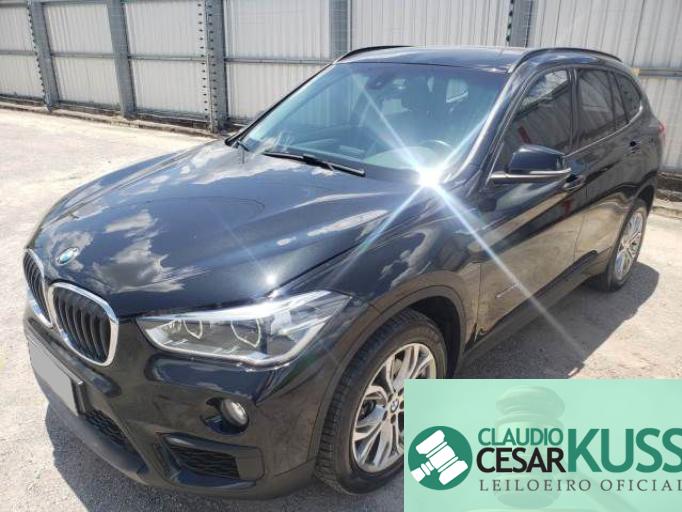 BMW  X1 17/18 BMW  X1 17/18